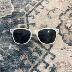 White Polarized Sunglasses - Classic Wayfarer Style